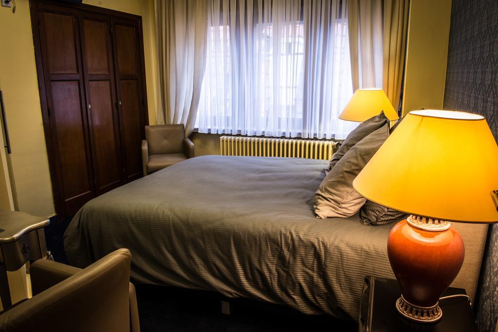 Villa Les Hirondelles De Haan Room photo