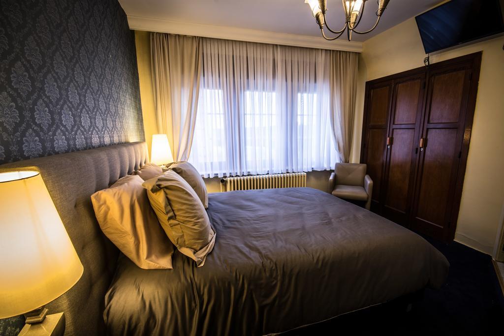 Villa Les Hirondelles De Haan Room photo
